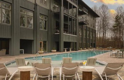 Landing Stylish 1BD Pool Clubhouse - Photo 21