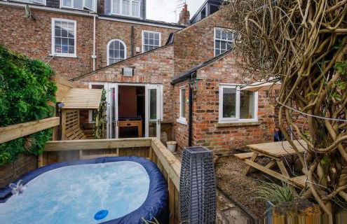 Hot Tub - Pool Table, Central - Photo 32