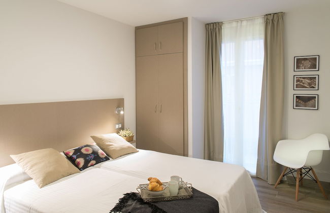 Apartamentos Campo del Príncipe - Foto 2