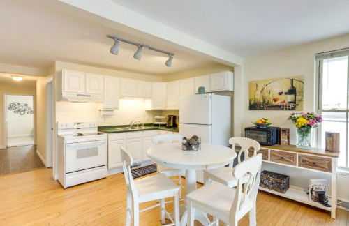 Cozy Delafield Apartment - Walk to Lake! - Foto 5