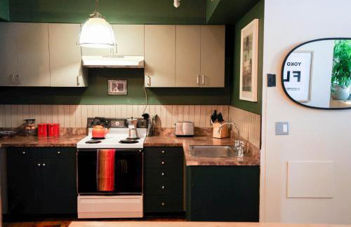 Artistic Vintage Loft in Williamsburg - Photo 6