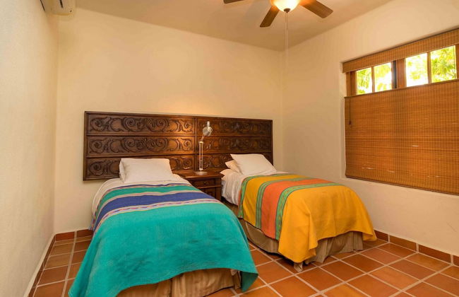 Casa De La Alegria 3BR by Casago - Photo 5