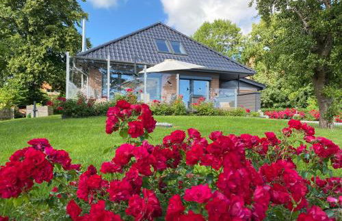 Nordseeurlaub im hochwertigen Feriendomizil Rosenhuus mit Sauna und Kamin im idyllischen Butjadingen - Foto 1
