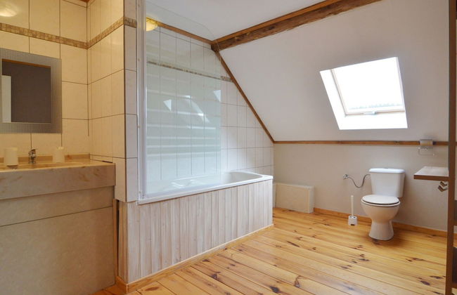 Lovely House With Much Luxury and Comfort - Photo 13