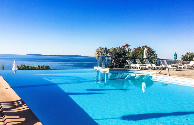 Cap Négre : Domaine de la Pinède - Foto 1