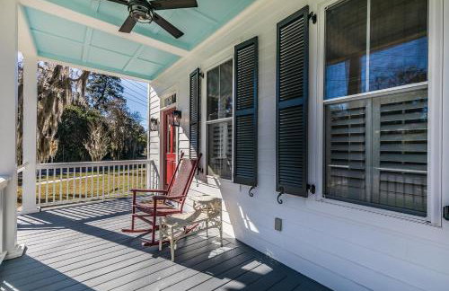 New Listing - Centrally located Beaufort home - Foto 9