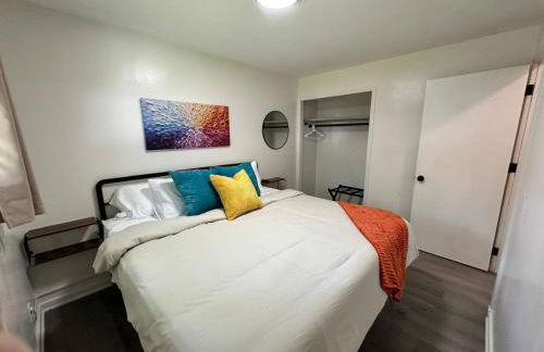 KING bed, Pet Friendly, Modern Retreat in CLE-BW - Foto 8