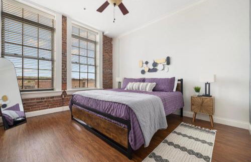 2BR loft condo in downtown Johnson City - Foto 17