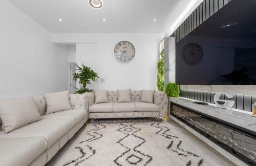 SLUXE Properties 4mins to Etihad Stadium and Coop live - Foto 34