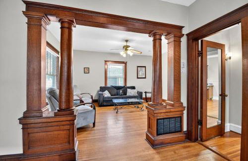 Historic Omaha Manor DT Near Zoo and Pool Table - Foto 6