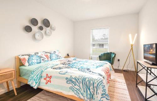 Coastal Vibes & Family Fun-Spacious 3BR, Kidz Zone, Desirable Neighborhood - Photo 7