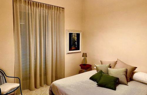 Spacious 130 sqm Luxury Apartment - 2 Bathrooms - Central Station & Old Town - Foto 13