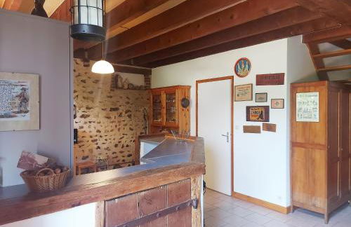 Gîte chaleureux dans un ancien corps de ferme avec wifi, cheminée et grand jardin à Châteaudun - FR-1-581-71 - Foto 8