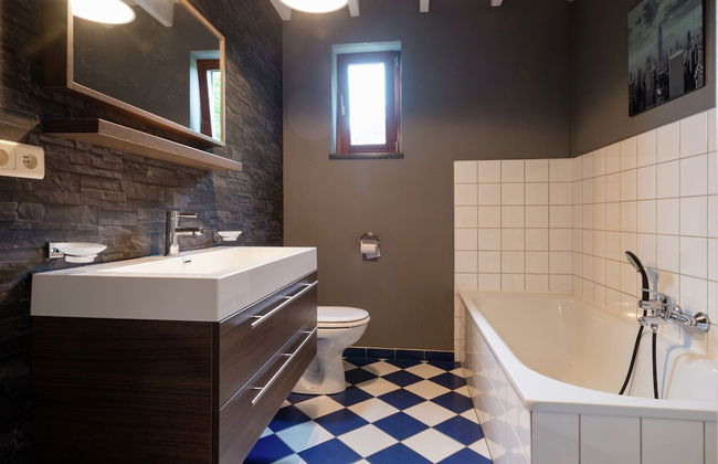 Cozy Cottage with Hot Tub, Sauna, Hammam - Photo 13