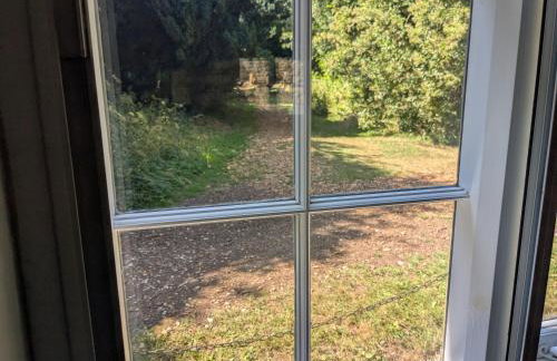 Period Thatched Cottage Towcester - Photo 43