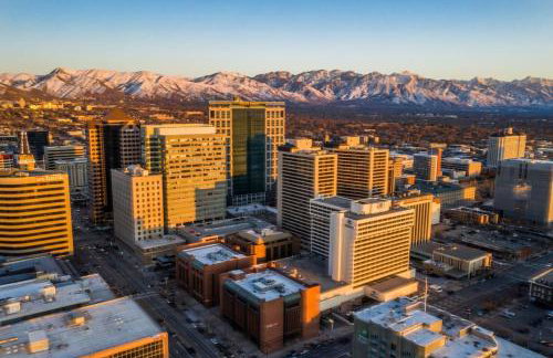 Historic Avenues Apartment Downtown - Foto 13