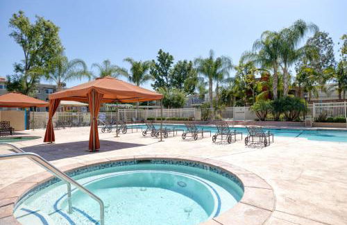 Woodland Hills 2BR w Pool Gym nr Warner Center LAX-699 - Foto 20