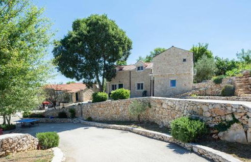 Seven-Bedroom Holiday Home In Dicmo - Photo 16