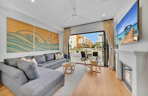 Coastal Paradise . Steps to the beach . Pool . Hot Tub - Foto 52