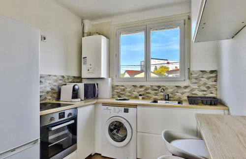 Appartement de charme, proche de toutes commonidités - Foto 8