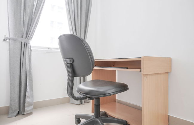 Minimalist And Cozy Studio Room At The Nest Puri Apartment - Foto 2