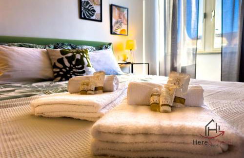 Beaches 1 min away - Free WiFi - Smart TV - AC - Foto 9