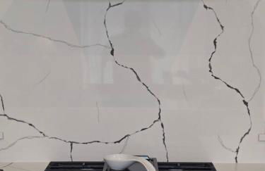 McHenry Riverside Retreat Comfort - Foto 23