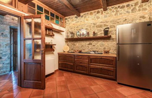 Nice Home In Montepaone - Photo 14