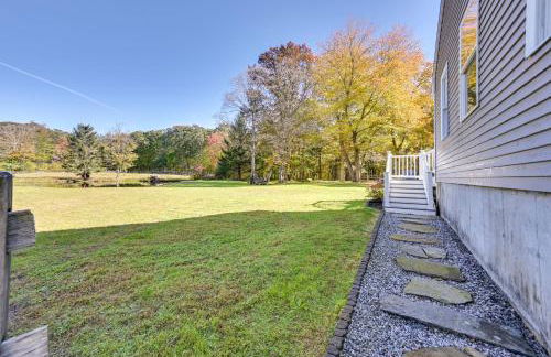 Quiet Killingworth Rental with Deck and Grill! - Foto 17