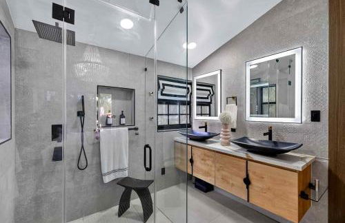 Villa 800 - 3 BEDROOM - 3 AND A HALF BATHROOMS -6 BEDS- Spa like Retreat Saline Pool & Jacuzzi - Foto 44