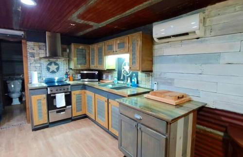 Hill Country Hangar with hottub, 7 minutes from the river and lake - Foto 74