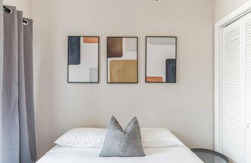 Large Bi-Level 2BR Loft in Old City that Sleeps 8 - Foto 13