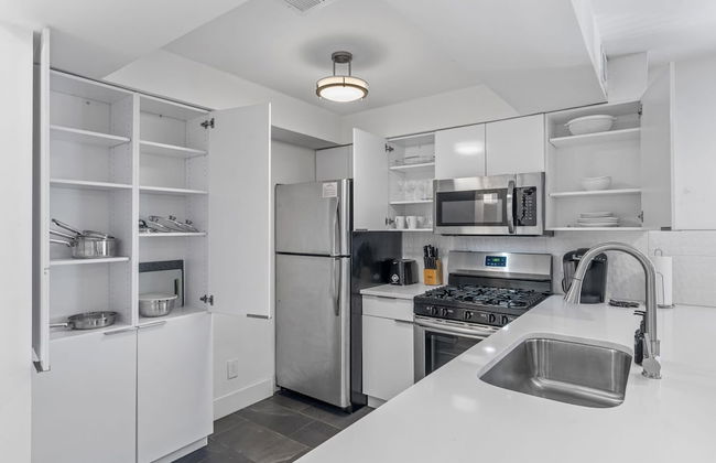 Crescent Furnished Apartments v2 - Photo 14