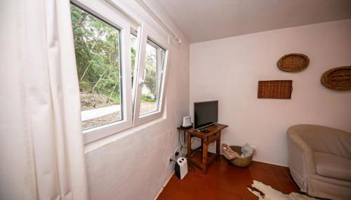 Cá Ficamos - T1 Hortacasa Portugal - Foto 4