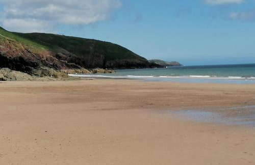 Le Chalet - 2 Bedroom Chalet House sleeps 3 - Foto 10