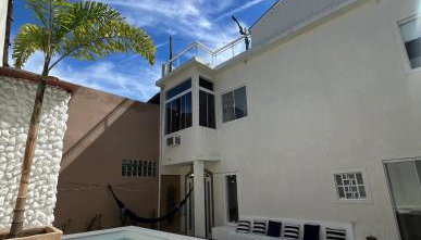 Casa com piscina, churrasqueira e terraço com vista pro mar! - Foto 2