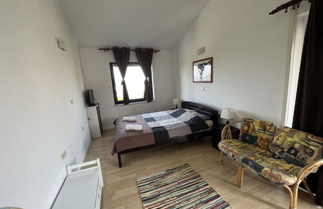 Tranquil Spacious Villa With Private Pool - Foto 6