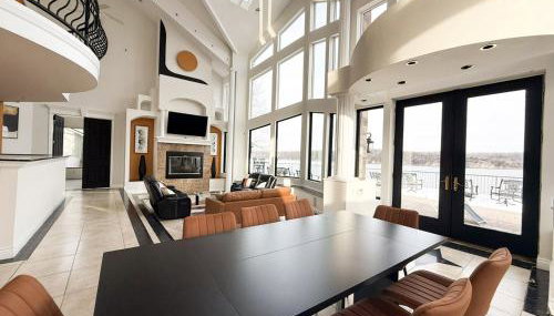 Crystal Palm Lakefront Luxury Home 6 Bed and 5 Bath - Foto 5