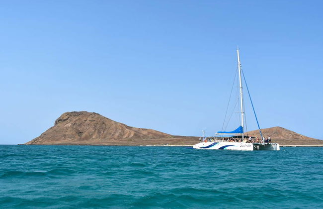 Sal Island Catamaran Cruise - Foto 3