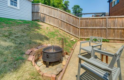 Arlington Townhome with Furnished Patio! - Photo 23