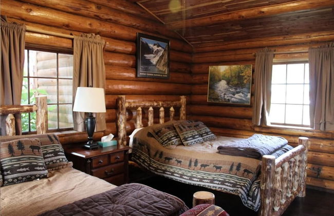 Gwin's Lodge & Roadhouse Est. 1952 - Foto 8