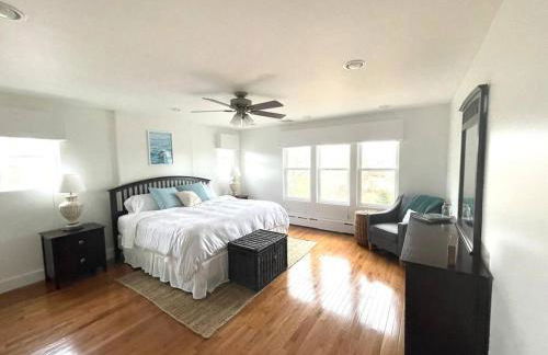 Spacious Oceanview Villa Elegant Coastal Escape, Sleeps 22 - Foto 4