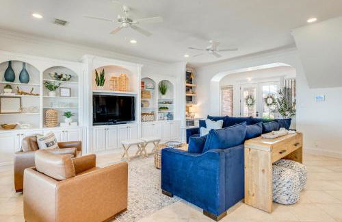 Conroe Lake House Luxe Pool, Private Dock and Games - Photo 4