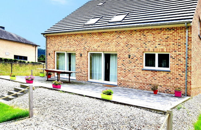 Holiday Home in Hastiere Near Forest - Foto 1