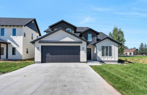 Dream Bear Lake Getaway w/ Hot Tub & Yard - Photo 20