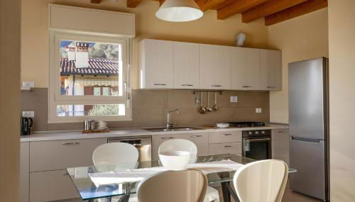 Casa con ampio terrazzo, vista lago e giardino - Foto 5, stove, dishwasher, pet friendly, minibar