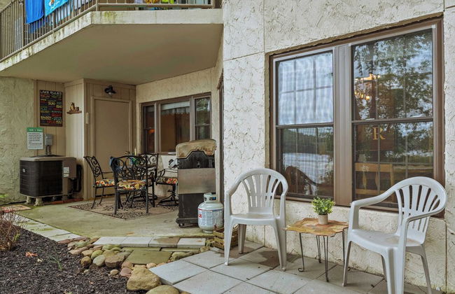 Boulder Lake-scape Lakefront Views + Firepit Central, Walkable Location - Foto 19