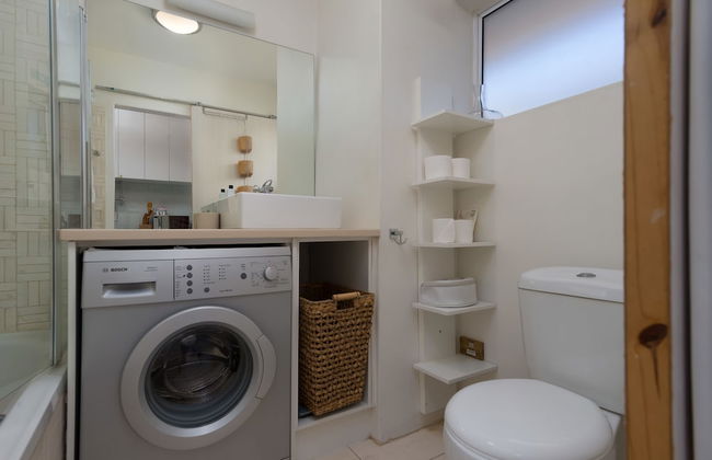 Sandringham 50 - Adults Only - Photo 9