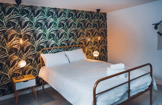 Lakeview Mid Century Luxury Cottage Citq 311414 - Photo 69