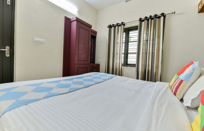 OYO 19135 Home Exotic 2BHK Kalpetta - Foto 8